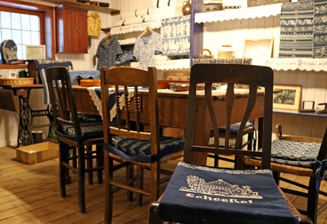 Stuhl mit Scheeßel-Kissen