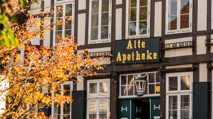 Blick auf die Alte Apotheke in Rotenburg im Herbst, Foto: Markus Tiemann - Stadt Rotenburg (Wümme)