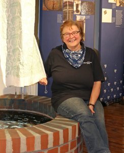 Anne Rathjen vom Blaudruck-Team