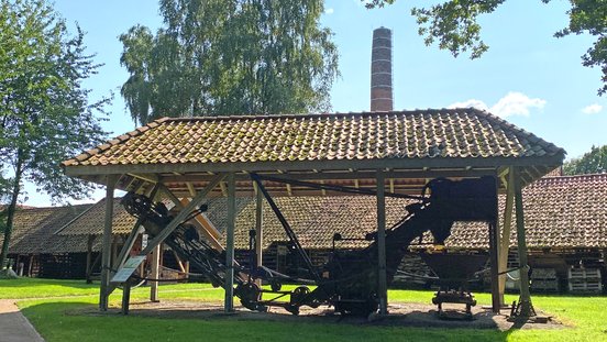 Eimerkettenbagger in der Ziegelei Bevern