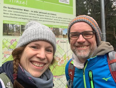 Udo unterwegs mit Lucia - er unterstützt das Projekt