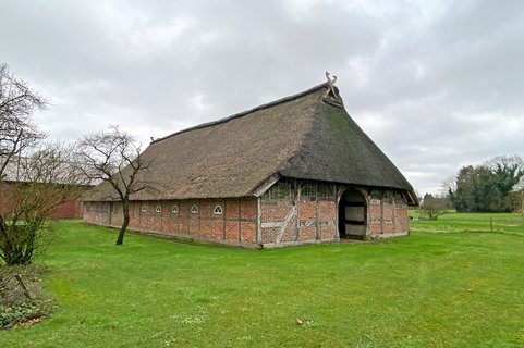 Fachwerk-Vordergiebel mit dem Vorschauer von Eckes Hus in Ostereistedt