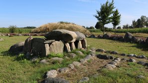 Bildstein und Hügelgrab in Anderlingen