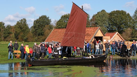 Großer Andrang aum Torfkahnhafen an der Kreuzkuhle, Foto: Detlef Klein - Findorffs Erben