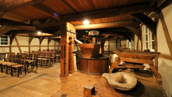 Trauzimmer und Mühlstein