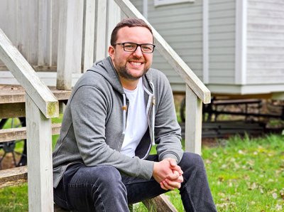 Bild vom Praktikanten und Autoren Florian Striebeck